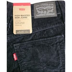 Levi’s ~Woman Size 28/30~ Black Corduroy High-Waisted Mom Jeans Tapered Leg NWT.